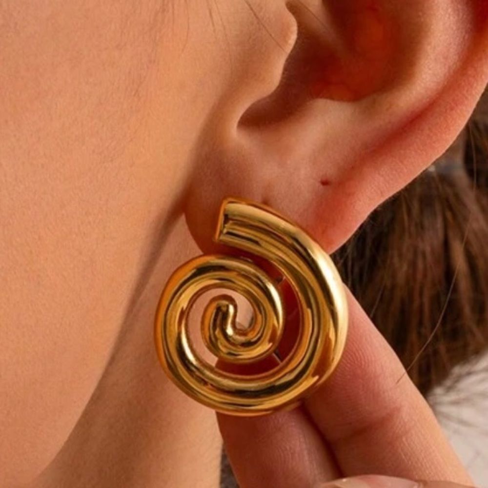 swirl  earrings #1096